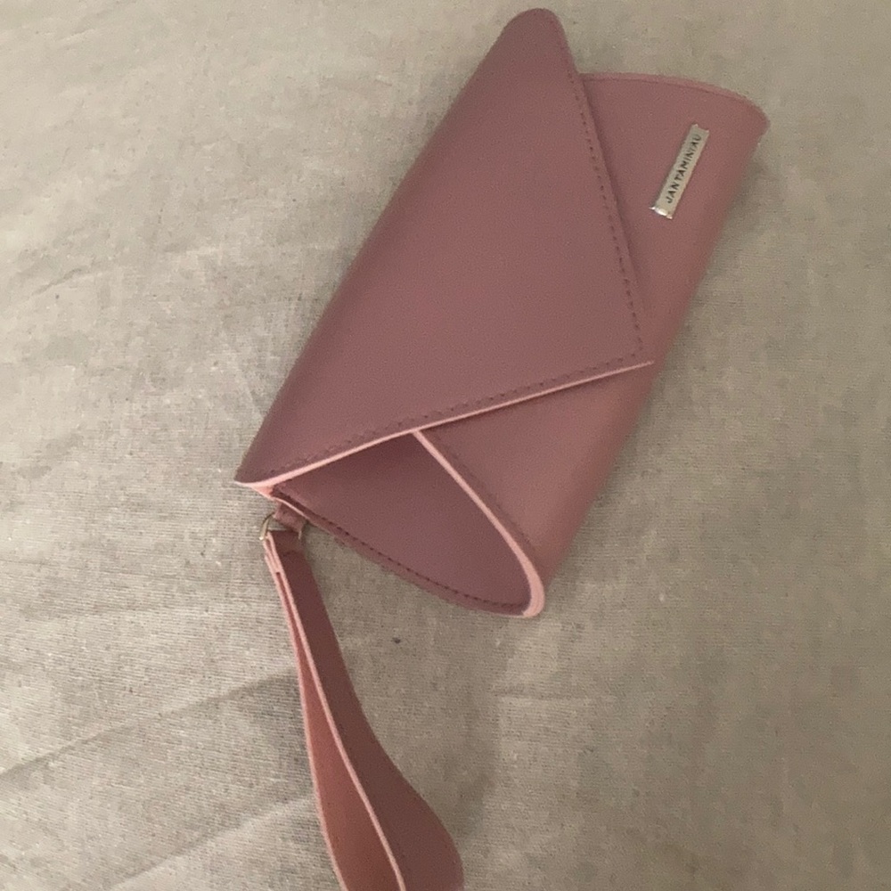 NWOT rose ink Jantaminiau clutch
